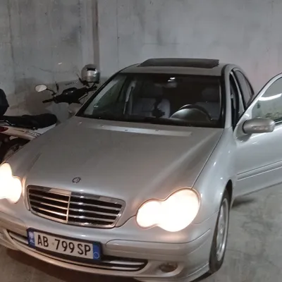Mercedes-Benz C-class 2003 në shitje