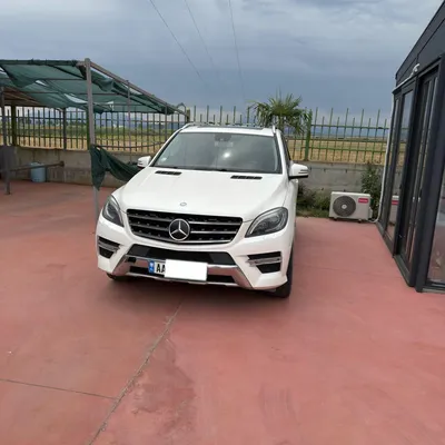 Mercedes-Benz M-class 2012 në shitje