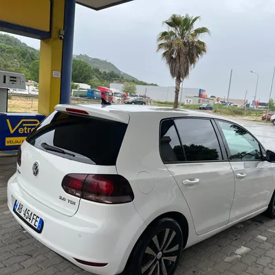 Volkswagen Golf 2010 në shitje