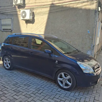 Toyota Corolla Verso 2006 në shitje