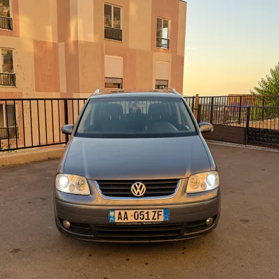 Volkswagen Touran 2006 në shitje