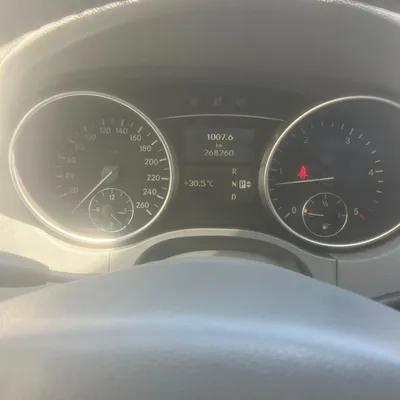Mercedes-Benz R-class 2010 në shitje