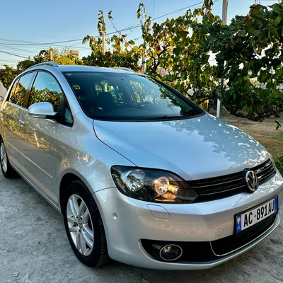 Volkswagen Golf 2011 në shitje