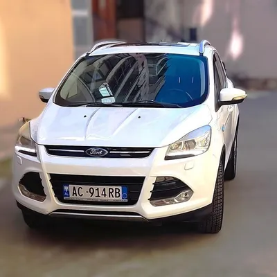 Ford Kuga 2013 në shitje