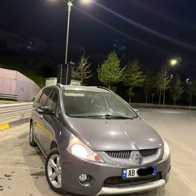 Mitsubishi Grandis