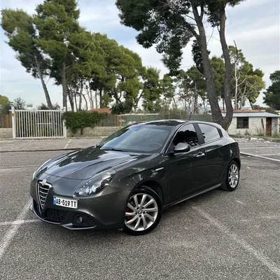 Alfa Romeo Giulietta 2012 në shitje