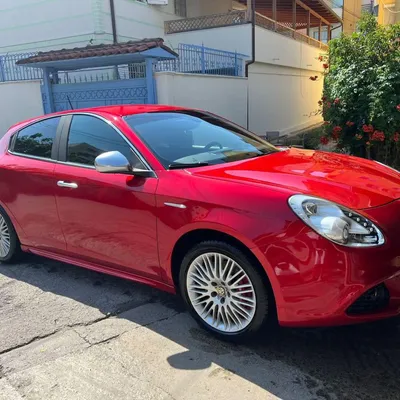 Alfa Romeo Giulietta 2012 në shitje
