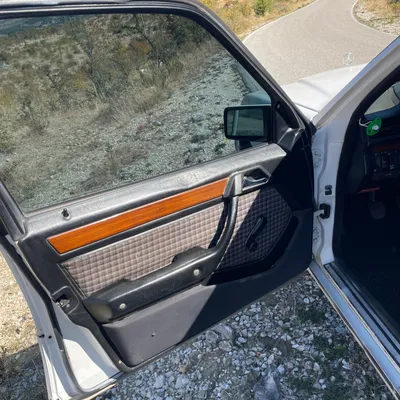 Mercedes-Benz E-class 1994 në shitje