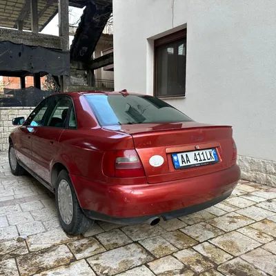Audi A4 1997 në shitje