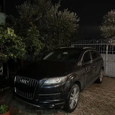 Audi Q7 2011 në shitje