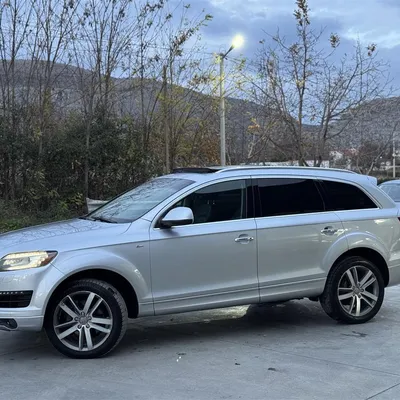 Audi Q7 2011 në shitje