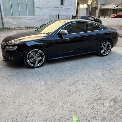 Audi S5 2009 në shitje