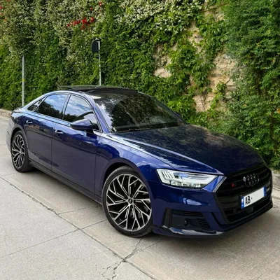 Audi S8