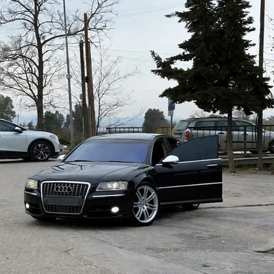 Audi S8