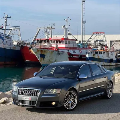 Audi S8