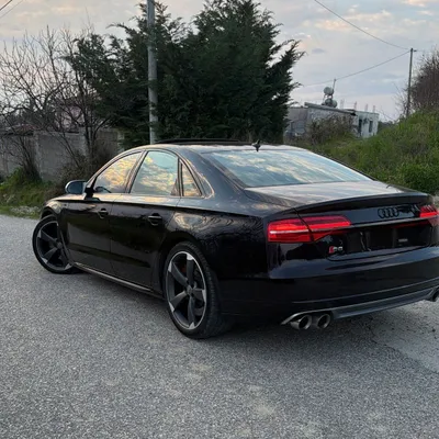 Audi S8
