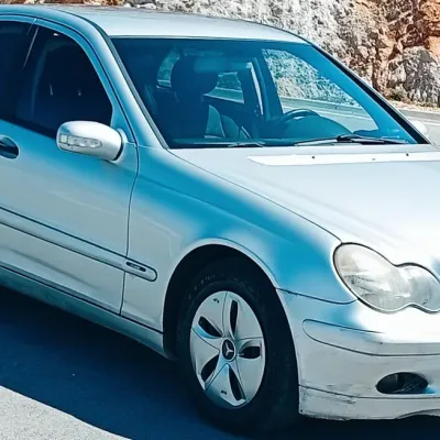 Mercedes-Benz C-class 2001 në shitje