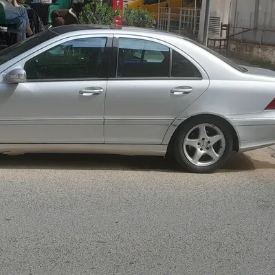 Mercedes-Benz C-class 2003 në shitje