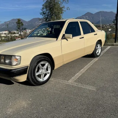 Mercedes-Benz 190 1990 në shitje