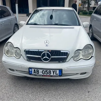 Mercedes-Benz C-class 2004 në shitje