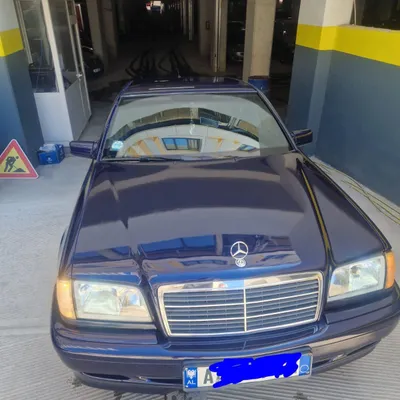 Mercedes-Benz C-class 2001 në shitje