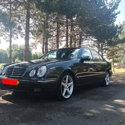Mercedes-Benz E-class 2001 në shitje