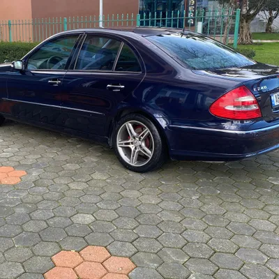 Mercedes-Benz E-class 2004 në shitje