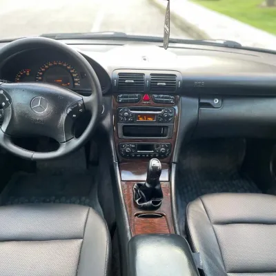 Mercedes-Benz C-class 2002 në shitje