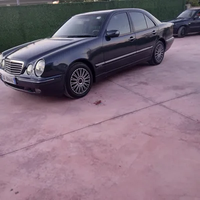 Mercedes-Benz E-class 2000 në shitje