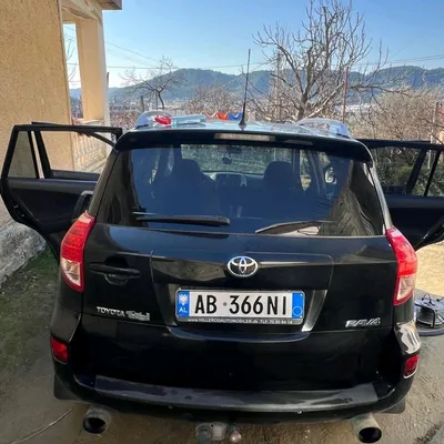 Toyota RAV4 2008 në shitje