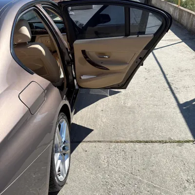 BMW 3 Series 2013 në shitje