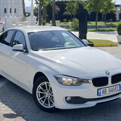 BMW 3 Series 2013 në shitje