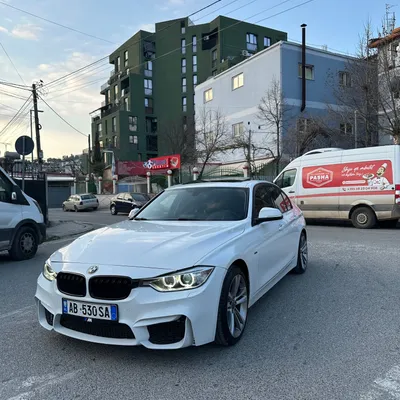 BMW 3 Series 2013 në shitje