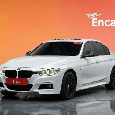 BMW 3 Series 2012 në shitje