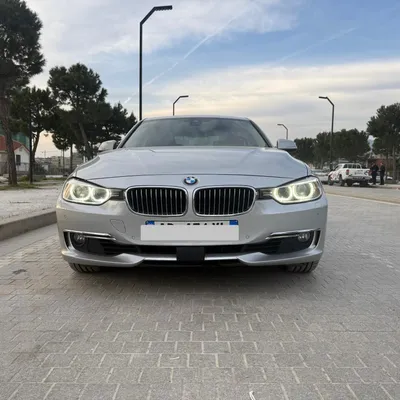 BMW 3 Series 2013 në shitje