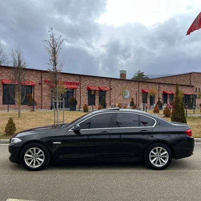 BMW 5 Series 2013 në shitje