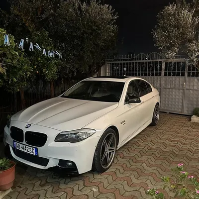 BMW 5 Series 2012 në shitje