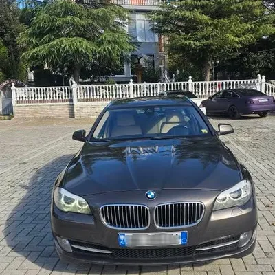 BMW 5 Series 2012 në shitje
