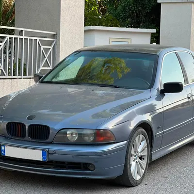 BMW 5 Series 2001 në shitje