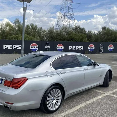 BMW 7 Series 2010 në shitje