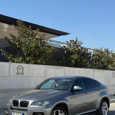BMW X6 2011