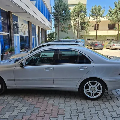 Mercedes-Benz C-class 2003 në shitje