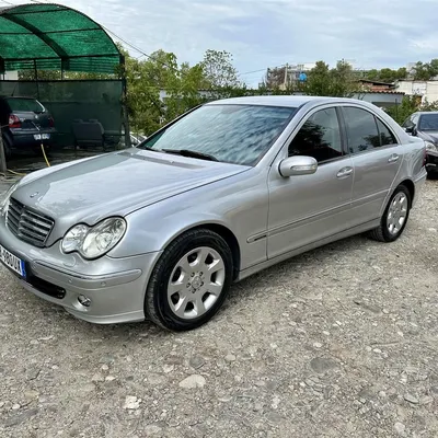 Mercedes-Benz C-class 2004 në shitje