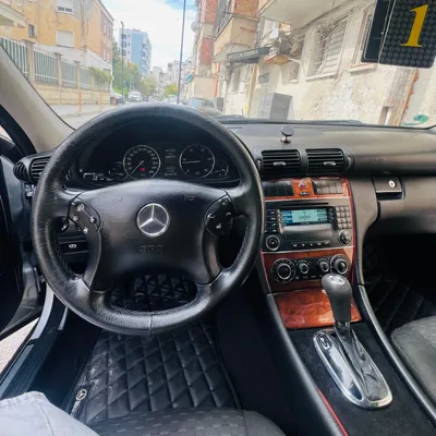 Mercedes-Benz C-class 2006 në shitje