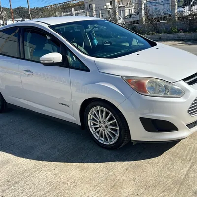 Ford C-MAX 2013 në shitje