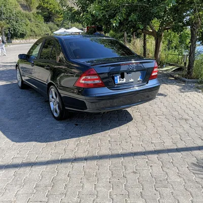 Mercedes-Benz C-class 2004 në shitje