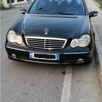 Mercedes-Benz C-class 2001 në shitje