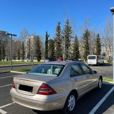 Mercedes-Benz C-class 2002 në shitje