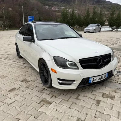 Mercedes-Benz C-class 2012 në shitje