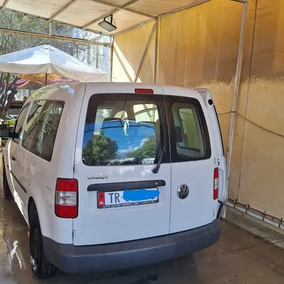 Volkswagen Caddy 2011 në shitje